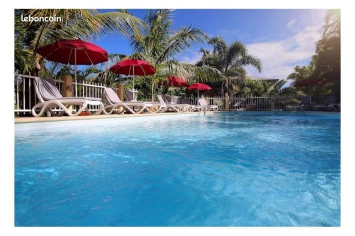 F2 Residence Oasis Terre Rouge A סן-פייר מראה חיצוני תמונה